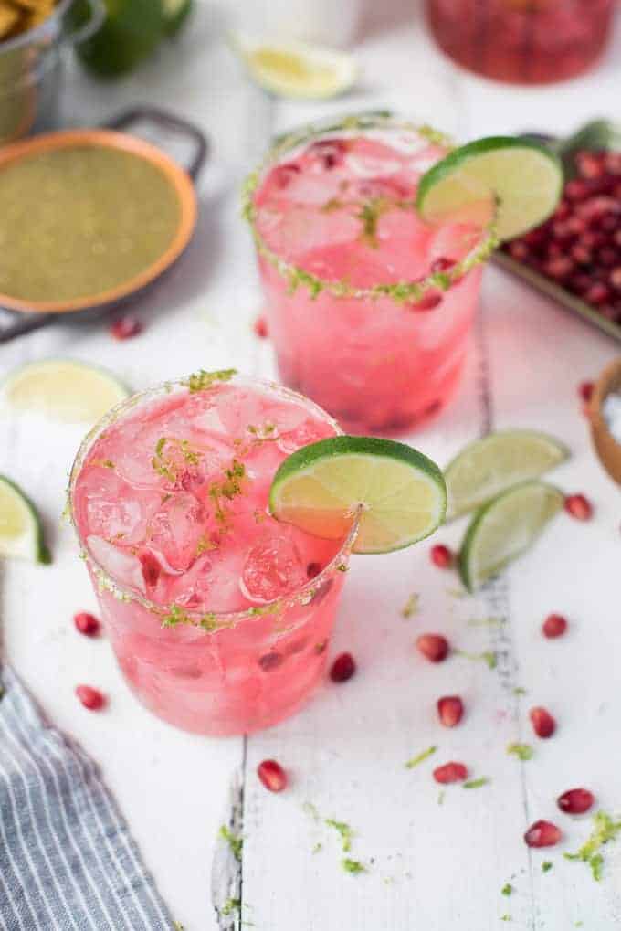 PINK POM POM MARGARITAS.